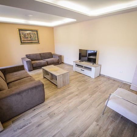 Apartment Vrutak Kotor Eksteriør bilde