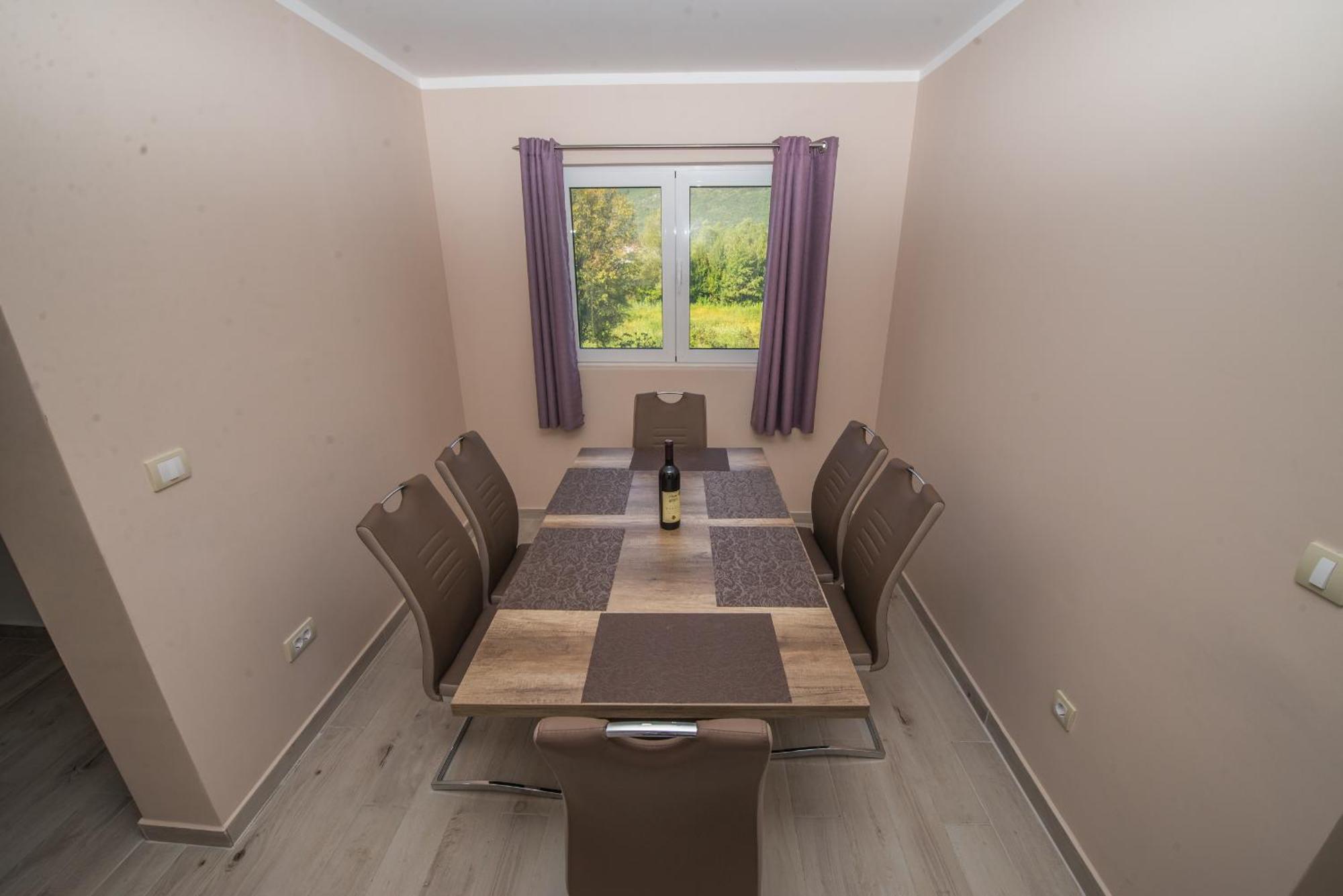 Apartment Vrutak Kotor Eksteriør bilde