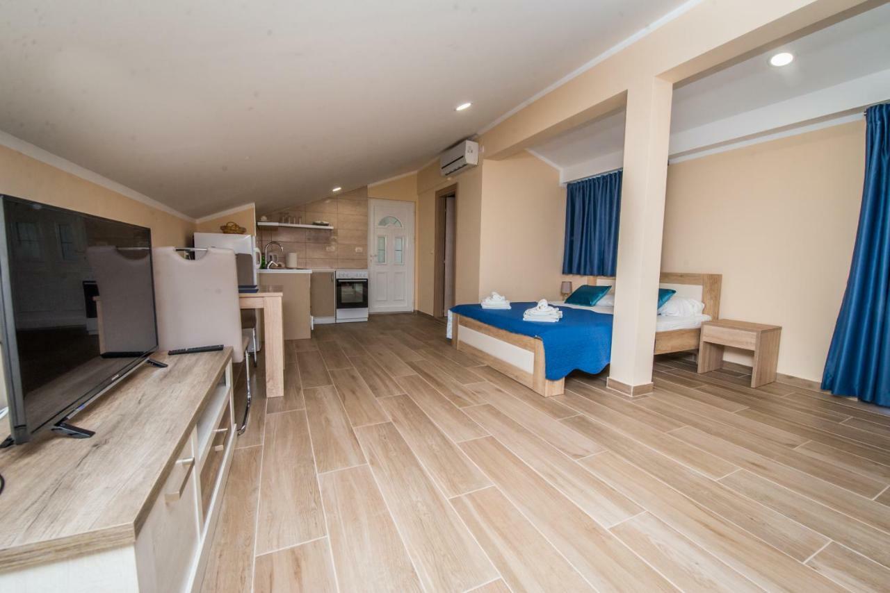Apartment Vrutak Kotor Eksteriør bilde