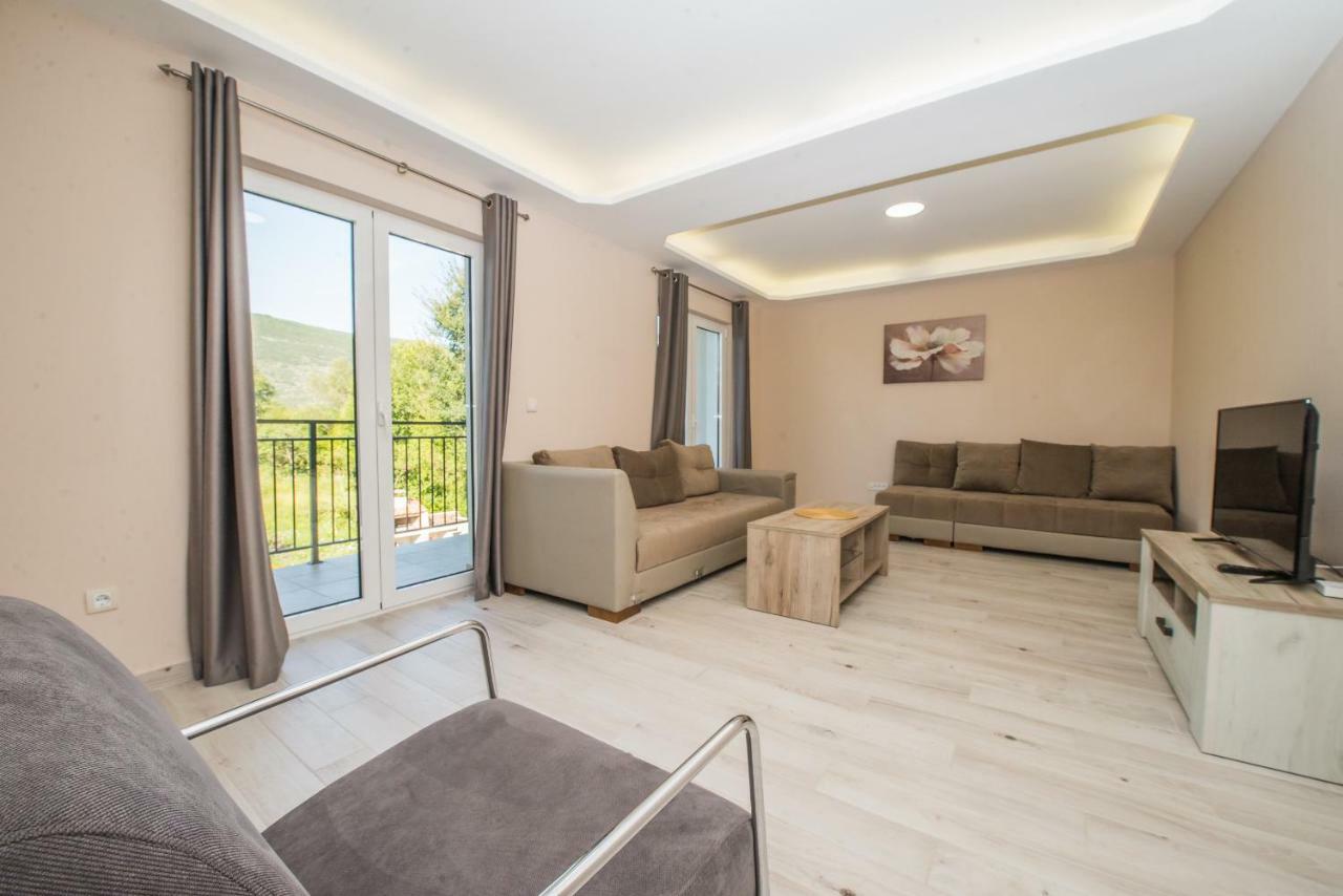 Apartment Vrutak Kotor Eksteriør bilde