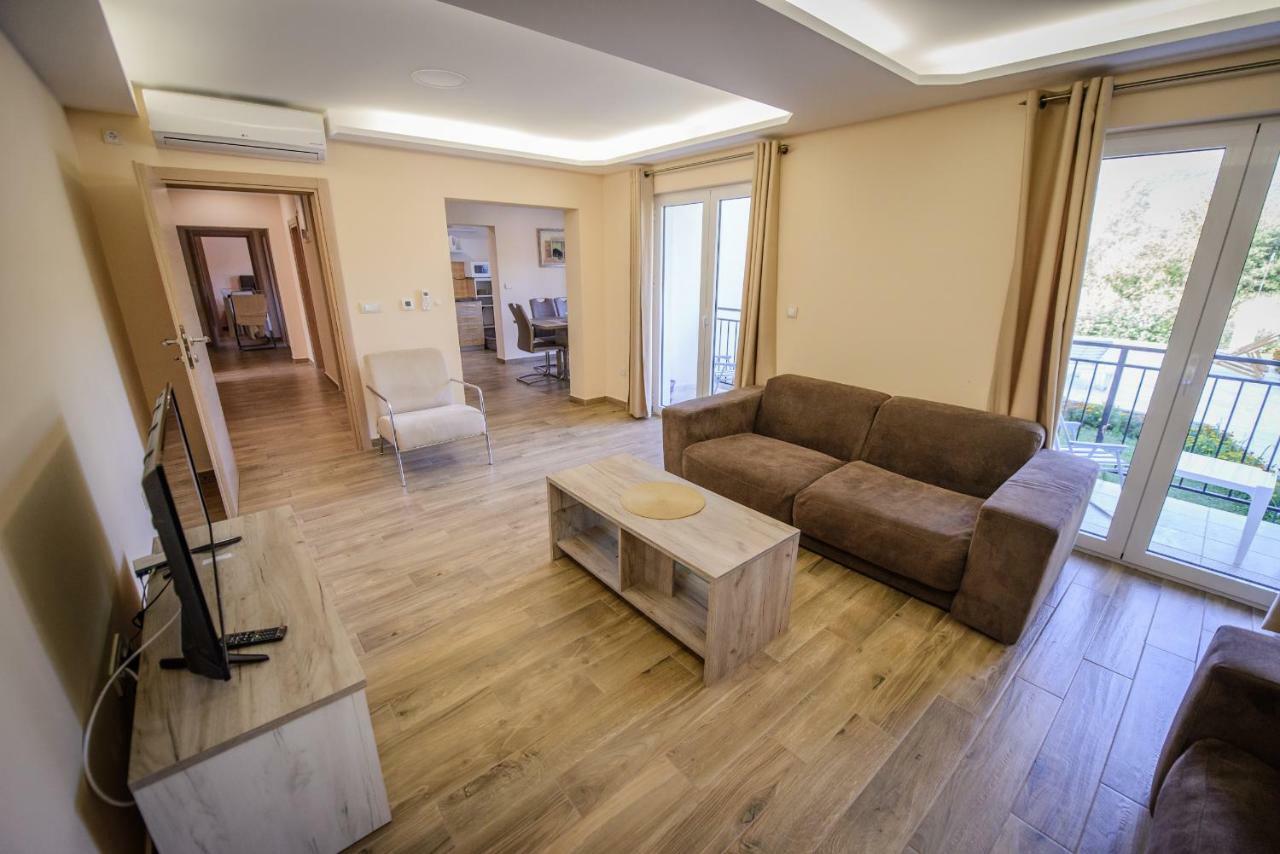 Apartment Vrutak Kotor Eksteriør bilde