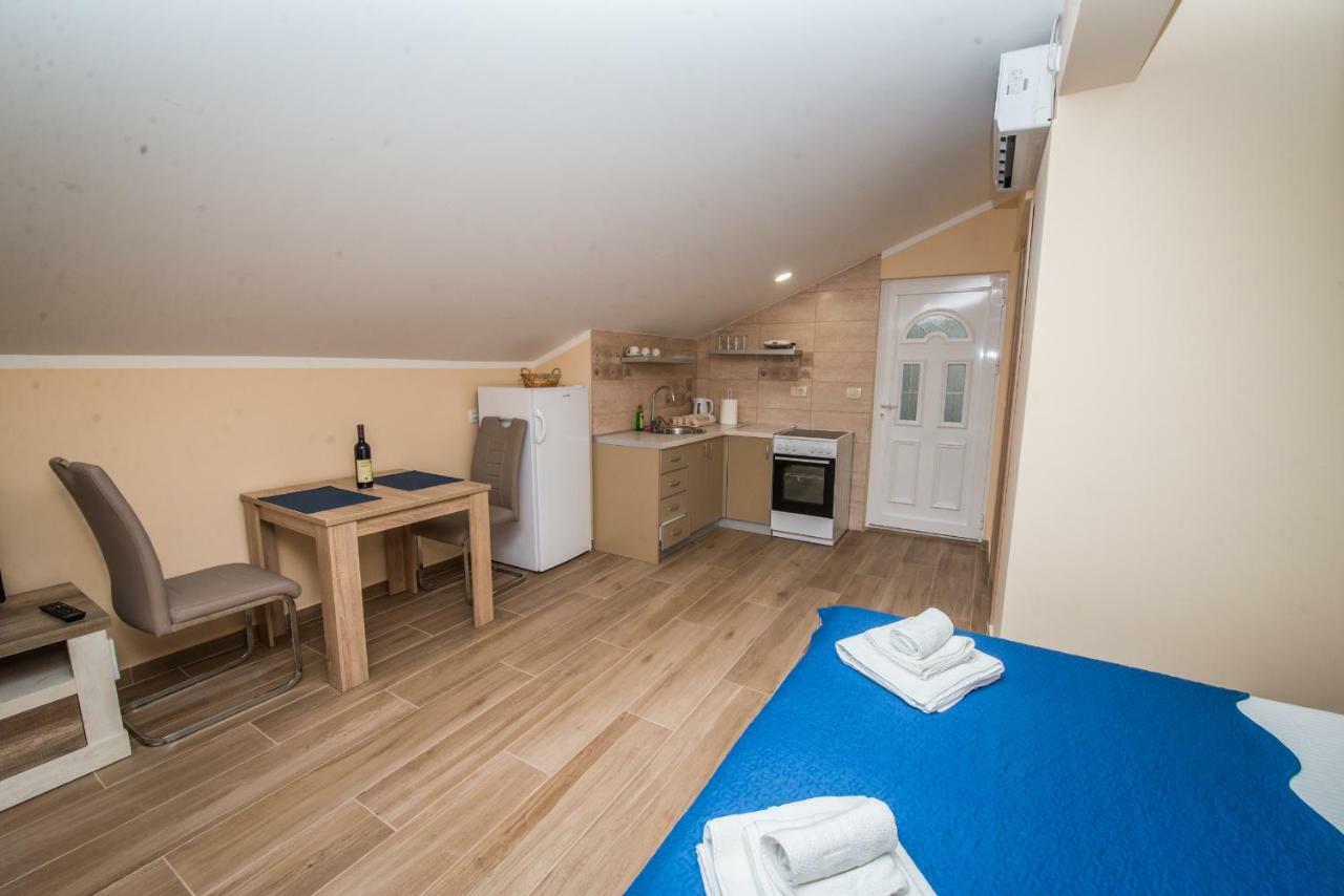 Apartment Vrutak Kotor Eksteriør bilde