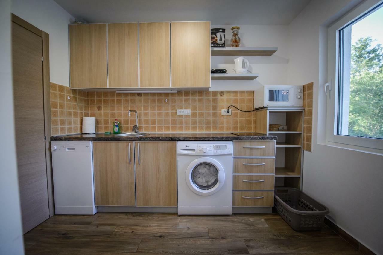 Apartment Vrutak Kotor Eksteriør bilde