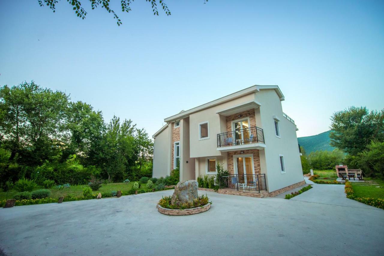 Apartment Vrutak Kotor Eksteriør bilde