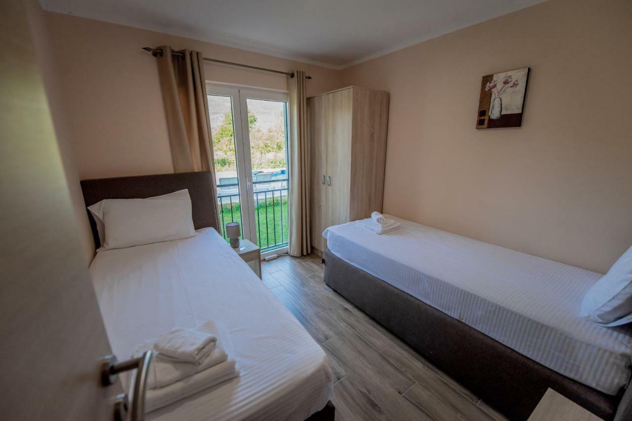 Apartment Vrutak Kotor Eksteriør bilde
